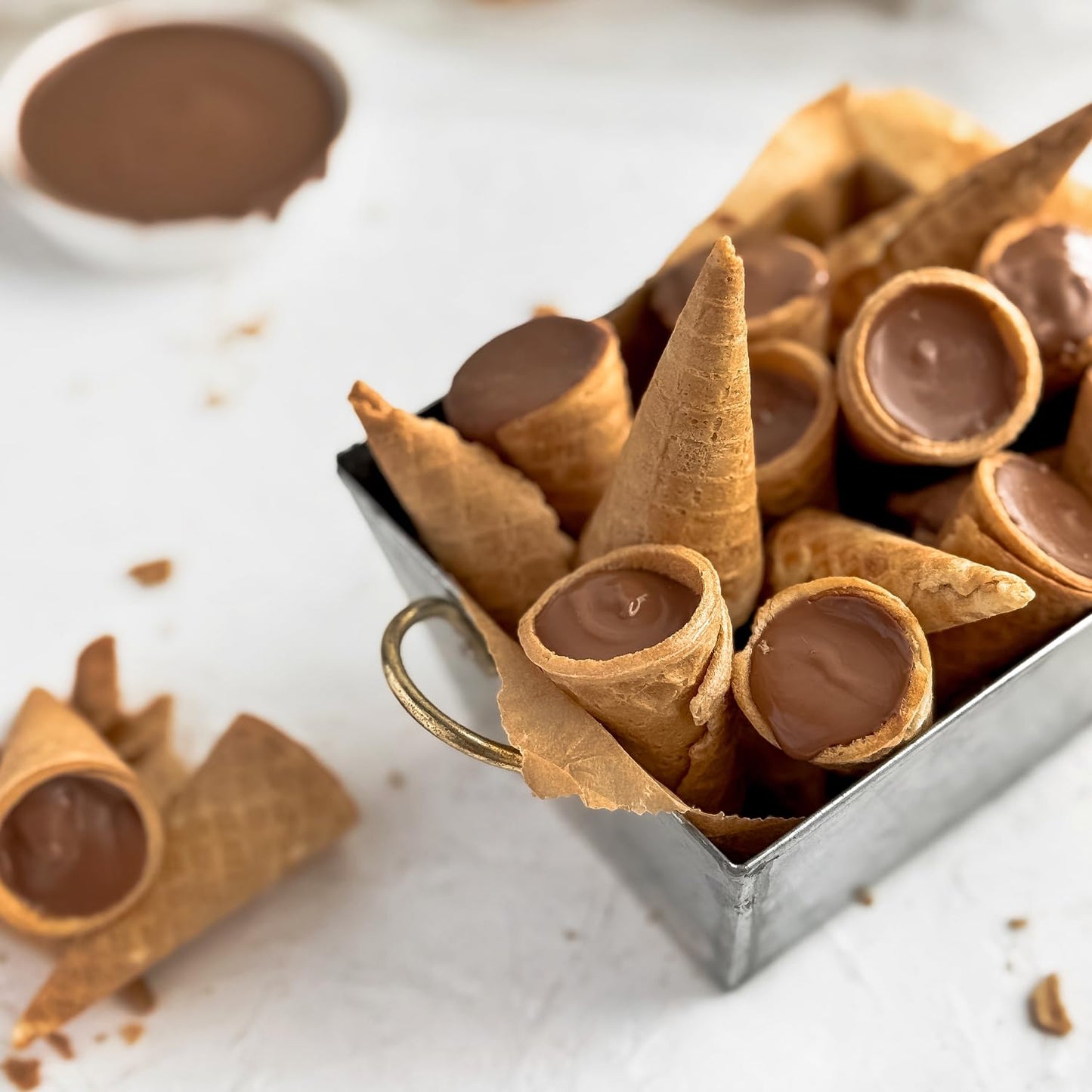 Beemax Dubai Style Chocolate Cones – 2 Pack, Mini Waffle Cones Filled with Pistachio Cream, Milk Chocolate & Crunchy Kadaifi | Gourmet Middle Eastern Candy, 4.24oz Each Bag